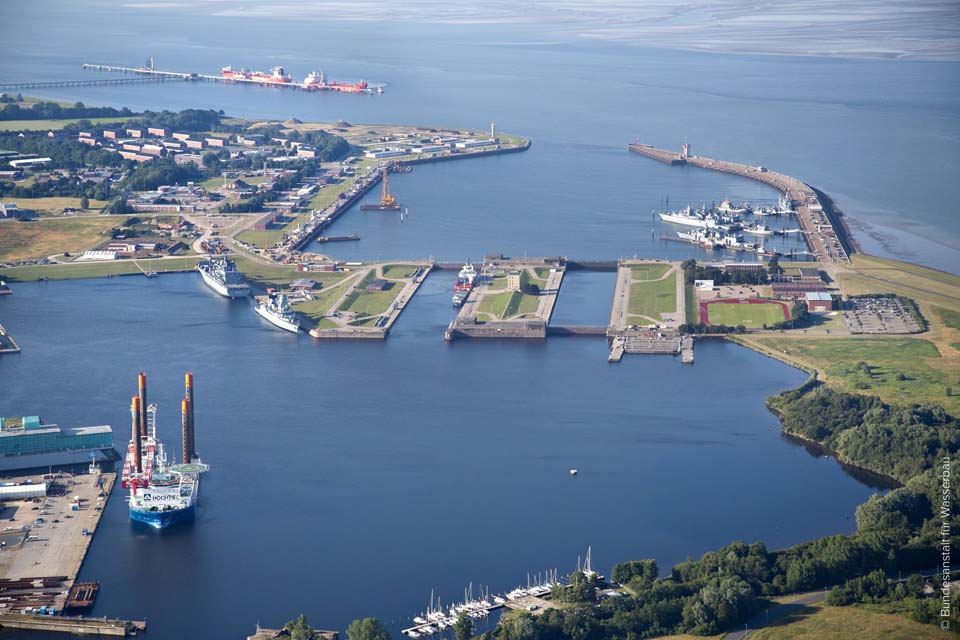 Große Seeschleuse Wilhelmshaven